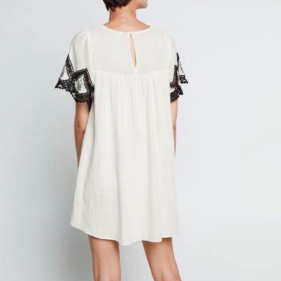 WHITE & BLACK ZARA FREE FLOW COMFY DRESS WITH ELEGANT LACE DETAILING - Picture 4 of 10